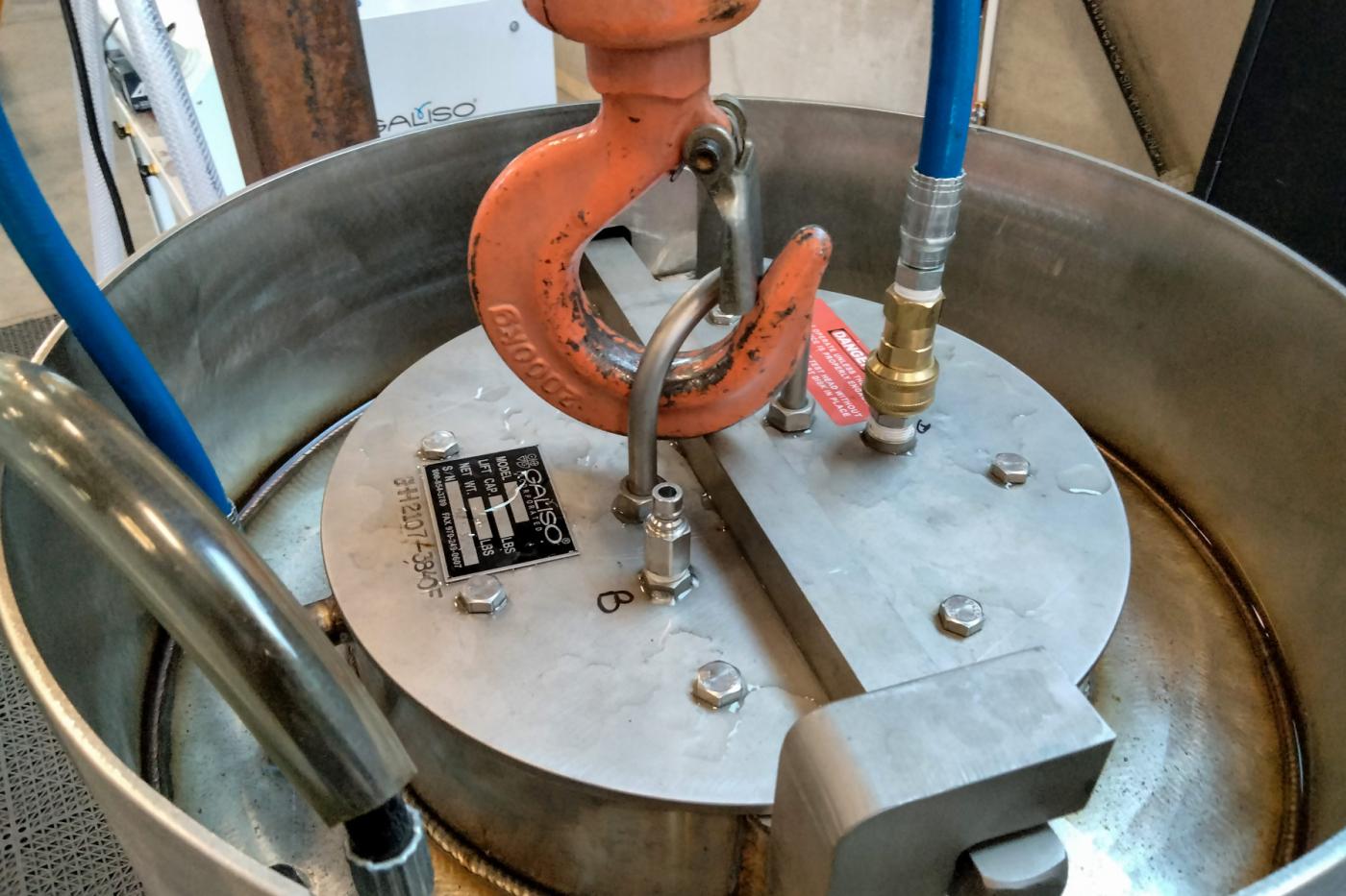 Close-up of a pressure vessel secured in Steelhead’s water jacket proof chamber, prepared for hydrostatic and non-destructive testing.